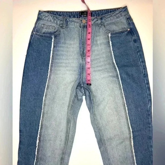 Riot Women’s High Rise Mom Jeans Size- 6 - Picture 6 of 11